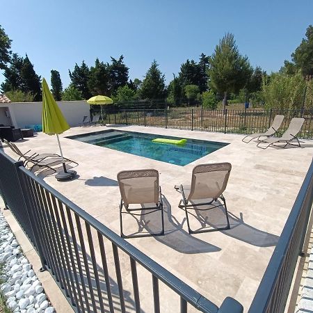 Maison Independante Avec Piscine, 10Min Avignon Pujaut Екстер'єр фото